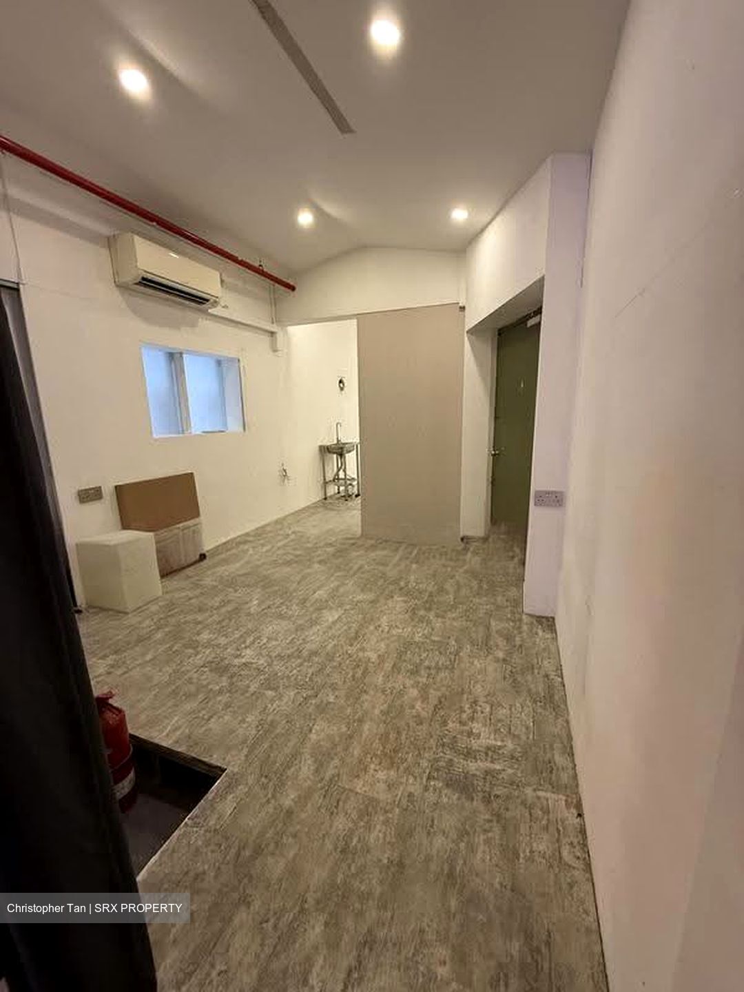 Seah Street (D7), Retail #633280961